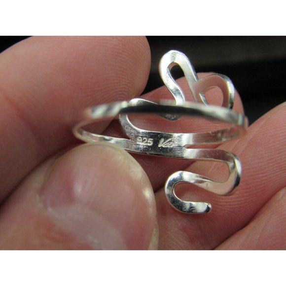 Size 8.5 Sterling Silver Pattern Abstract Finger Band Ring Vintage Statement - Picture 4 of 7